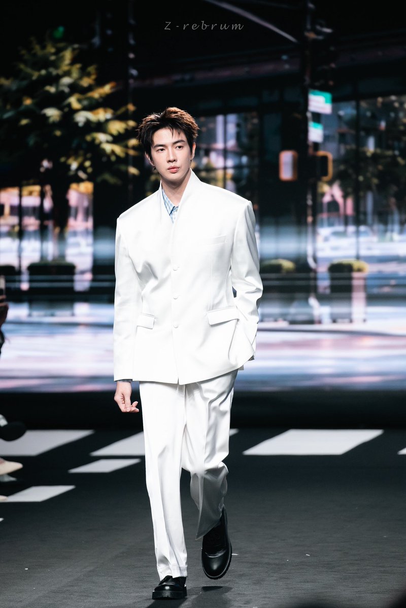 _zrebrum_'s tweet photo. Every shade of YOU 🤍

MAXKY FREE TO BE EFW26

#MaxkyatEFW26ICONSIAM
#maxky_rp #maxkybyZ https://t.co/UfzTKbC4sO