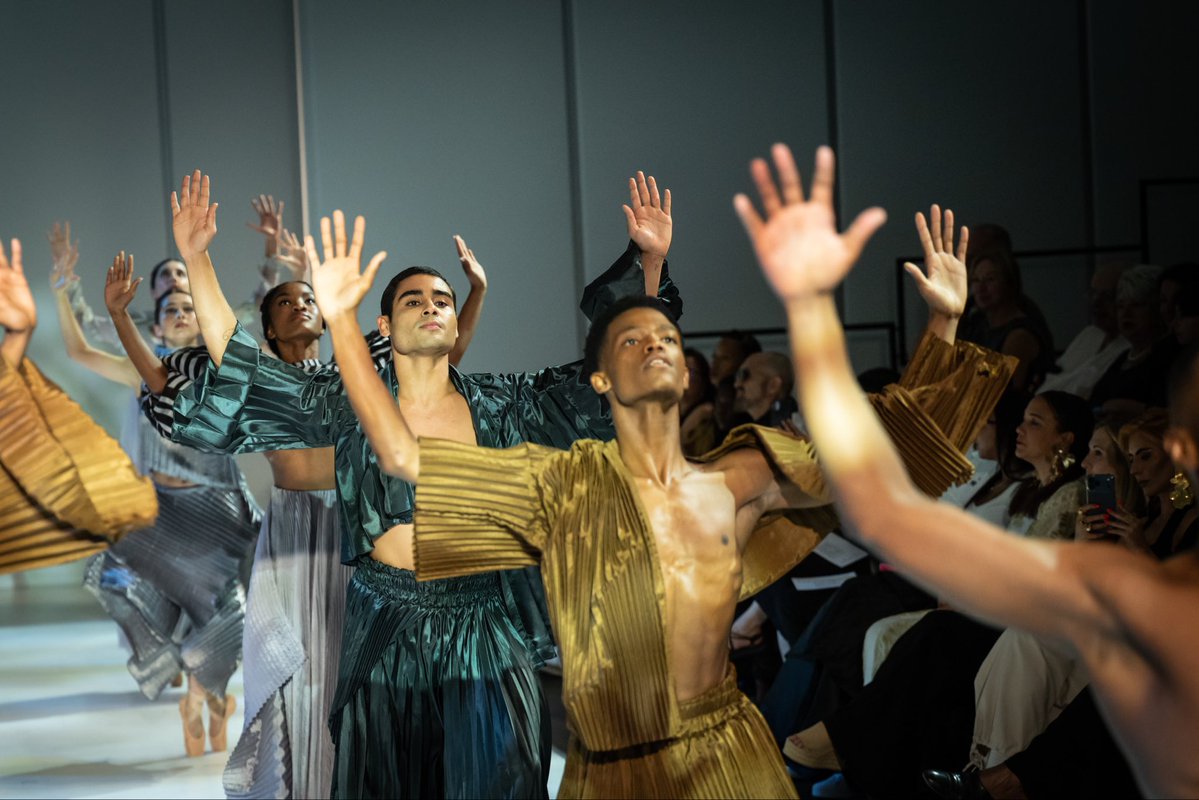 JoburgBallet's tweet photo. Incredible ✨Thank you to SA Fashion Week, Jacques van der Watt and the BLACK COFFEE team and Chloe Blair

Choreographer: Chloe Blair 
Dancers of Joburg Ballet
Garments: Black Coffee by Jacques van der Watt
📷 SA Fashion Week Runway captured by Eunice Driver Photography https://t.co/SDZ4nyTrid