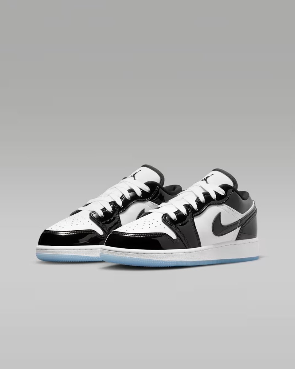 nicekicks's tweet photo. Kids Air Jordan 1 Low SE "Concord" is back in stock!

📲 https://t.co/mLgxFNzcPu https://t.co/J9TpgptiGs