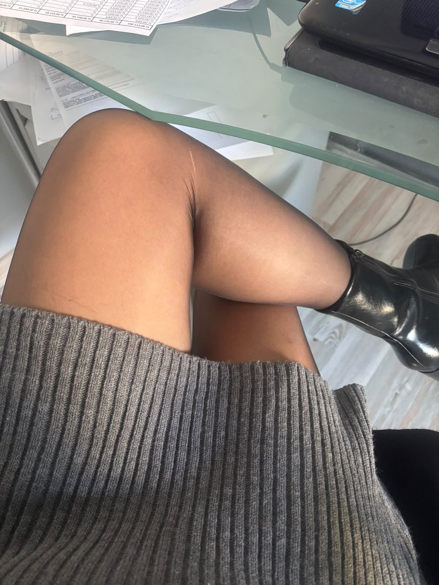 Hotwifeaseyra's tweet photo. Bilin bakalım kim geri döndü 👀 💋♥️

#aseyra #hotwife #bursa #çorap #külotluçorap #nylon #nylonfetish #stockings @NyLo_D  @SvenMll64337270 @PHOberfranken https://t.co/Tek2s23Sl3