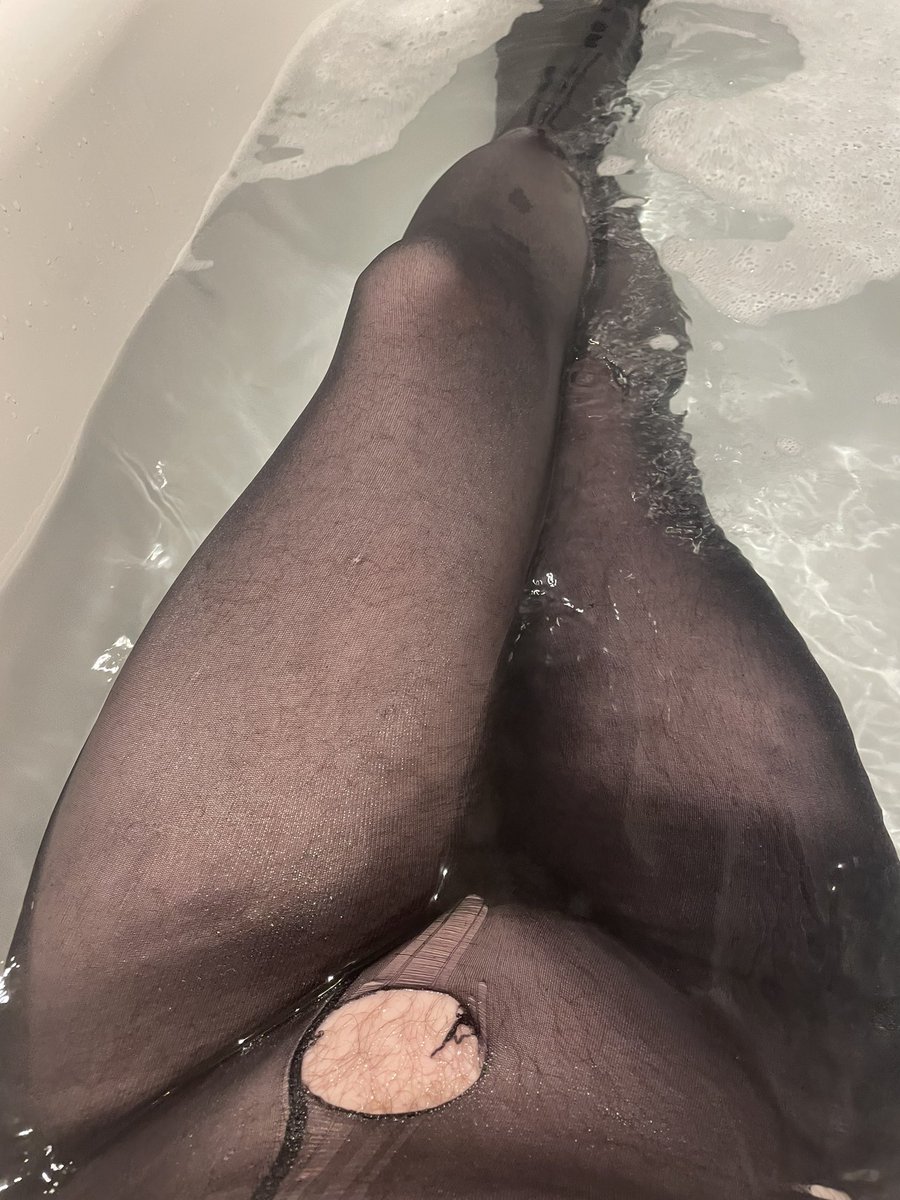 hard_intights's tweet photo. Better way to wash tights. https://t.co/FUxMk4LPf8