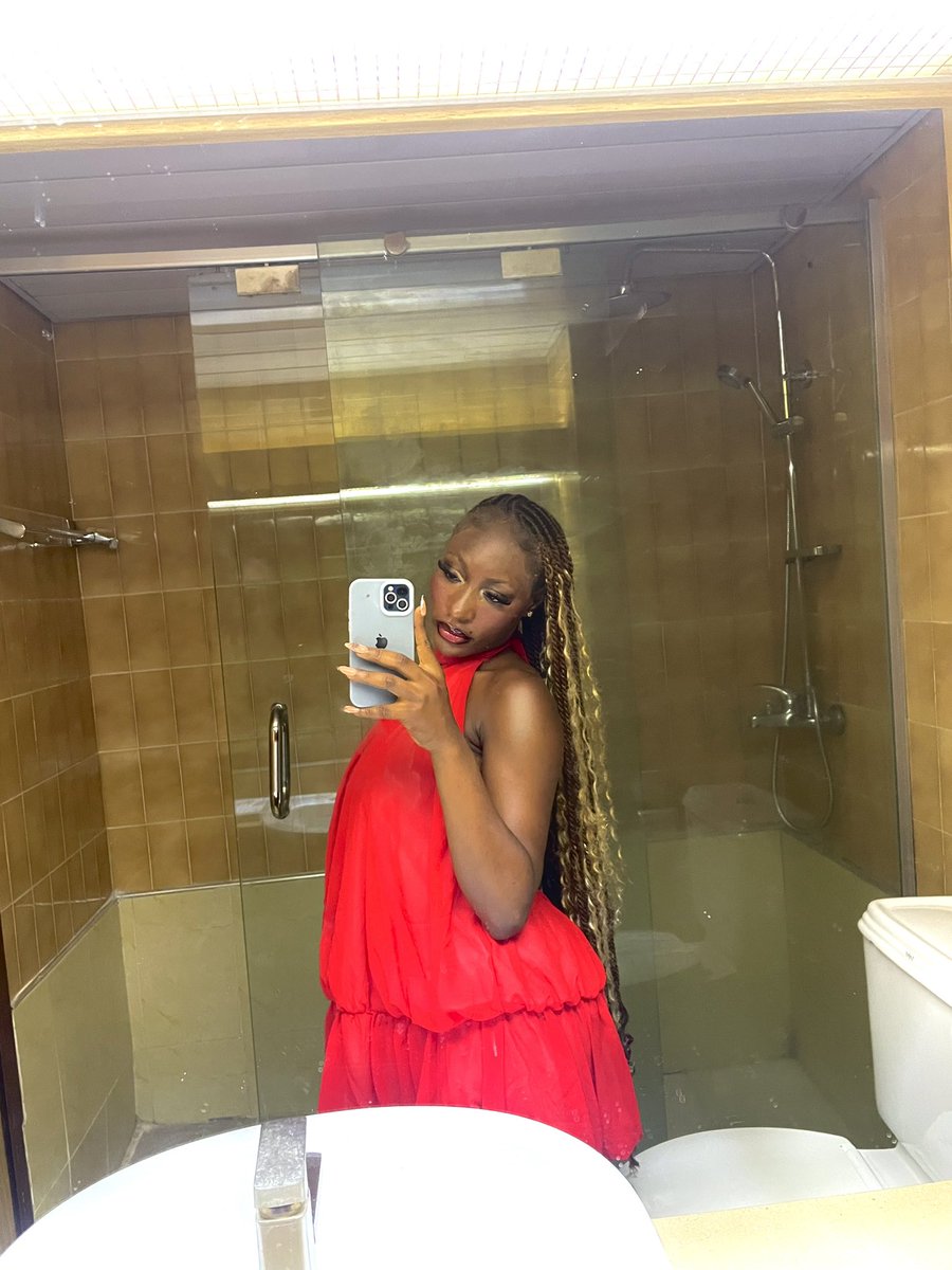 simpforgemi's tweet photo. You in a red collar with me in this dress  🔥🙇🏼🦮 https://t.co/U3ATykpaqw