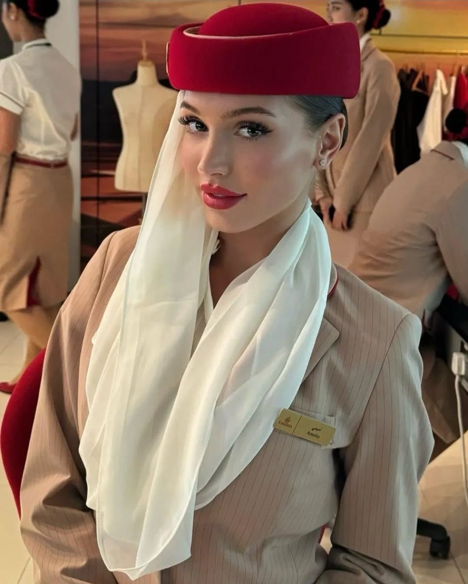 itstoz's tweet photo. Hooked up with an Emirates stewardess this year

Lovely girl

Will never fly anything else if available https://t.co/QMMXMhhEHS