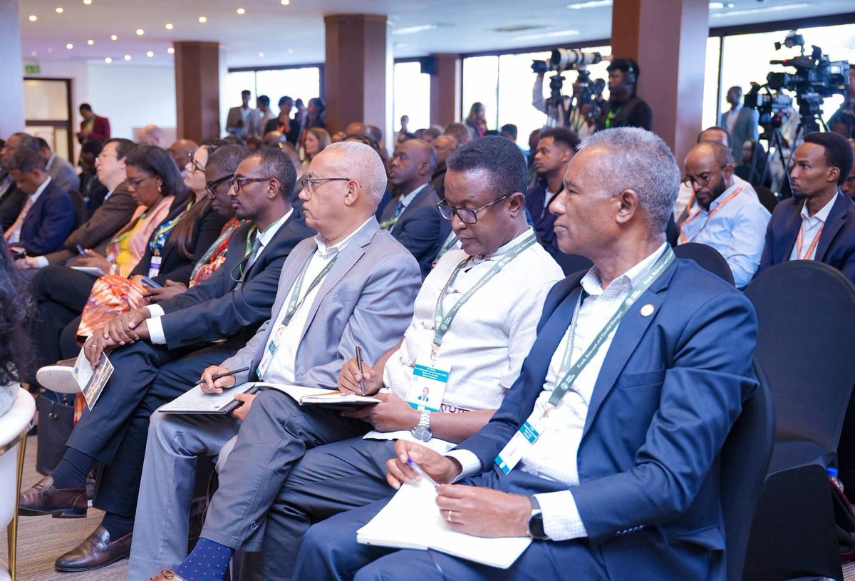 EthiopianNewsA's tweet photo. Advisor to the Prime Minister on East African Affairs, Getachew Reda emphasized Ethiopia’s pivotal geopolitical position, stressing that whatever political and security developments in the country carry serious implications for the wider region.
https://t.co/VaNCmPmW0Q https://t.co/O621GvdDRE