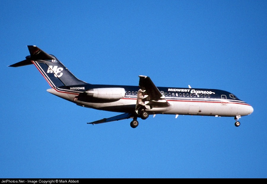 DeltaTrader90's tweet photo. @n194at @flycontinental1 @MD80com @edelweiss330 N8961 alao wore the Texas Intl livery,
...and Air California,
...and Sun World,
...Sold to Midwest Express and registered as N800ME
...now an instructional airframe and was relocated to the Educational Corporation Indoamericana, Bogota. https://t.co/IqnyLcnC8h