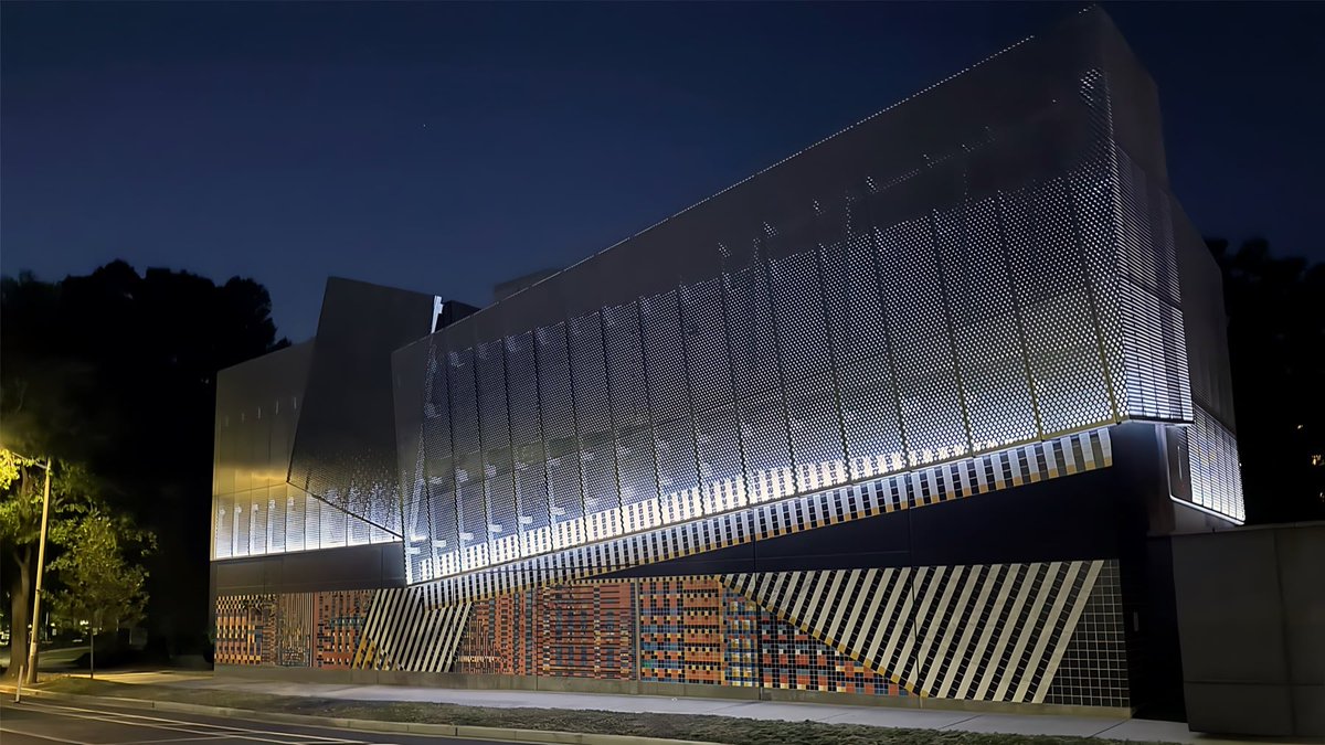archinect's tweet photo. Atelier Manferdini has completed inVisible, a new facade for Dominion Energy’s Crystal Substation in Virginia. Ceramic tiles, anodized aluminum &amp; programmable LED lighting transform the infrastructure into an architectural installation. 📸 Dave Huh

https://t.co/ooDYkbiwyM https://t.co/6EE41fW7lz