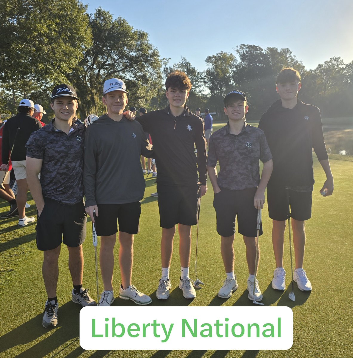 KParkgolfteam's tweet photo. #KParkgolf teeing it up at Liberty National this weekend! Go Panthers! #WeAreKPark @HumbleISD_Ath @HumbleISD_KPHS #Makeitcount https://t.co/zH60tnn0U0