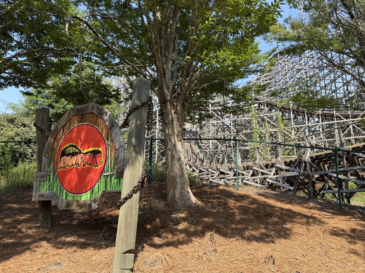 OnlineHyde's tweet photo. In a public post, one of the leaders at Alabama Adventure shared the park’s “future is in jeopardy due to financial hardship” and referenced spending decisions for playing a role. 

The park is open this weekend and next. Hopefully that doesn’t turn out to be the last days ever. https://t.co/dKcf2HASZS
