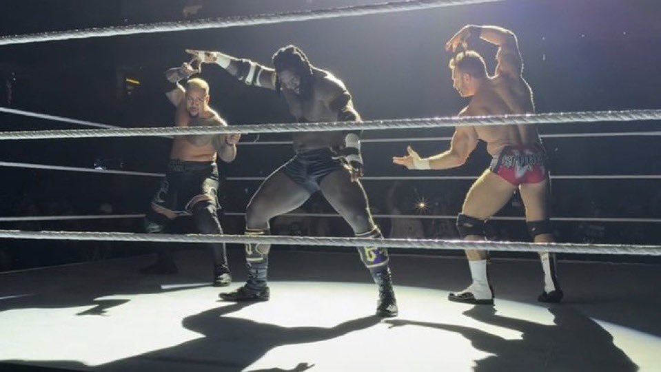 reigns_era's tweet photo. Photos that go so hard https://t.co/3k5tdnD5AD