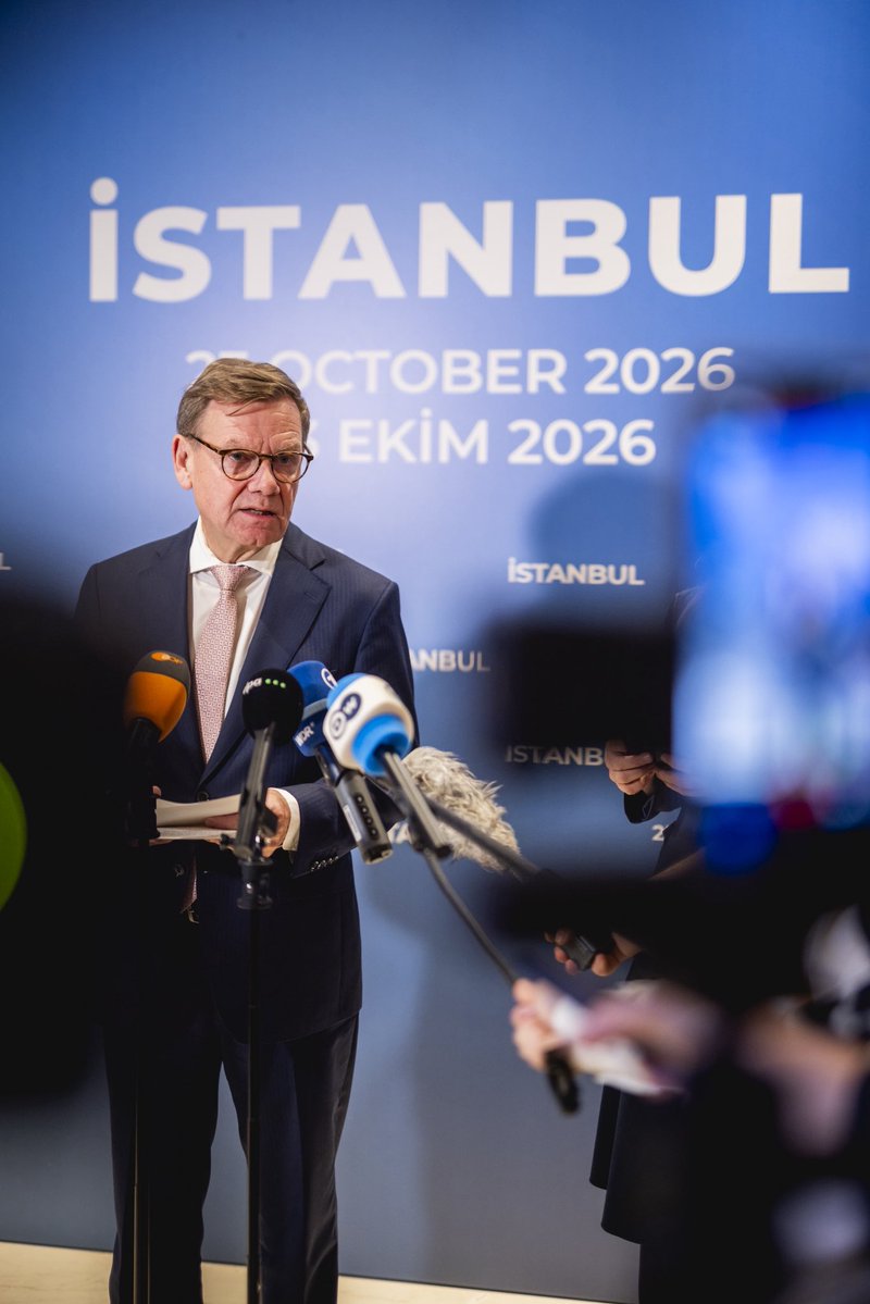 AussenMinDE's tweet photo. Thank you, @HakanFidan, for hosting our joint initiative: the first E4 🇩🇪🇫🇷🇬🇧🇮🇹 &amp; R4 🇹🇷🇪🇬🇵🇰🇸🇦 meeting in Istanbul. European &amp; regional partners share an urgent need to prevent further escalation in the #Strait of Hormuz &amp; at #Bab al-Mandab. 1/3 https://t.co/o2Vb14xBQA