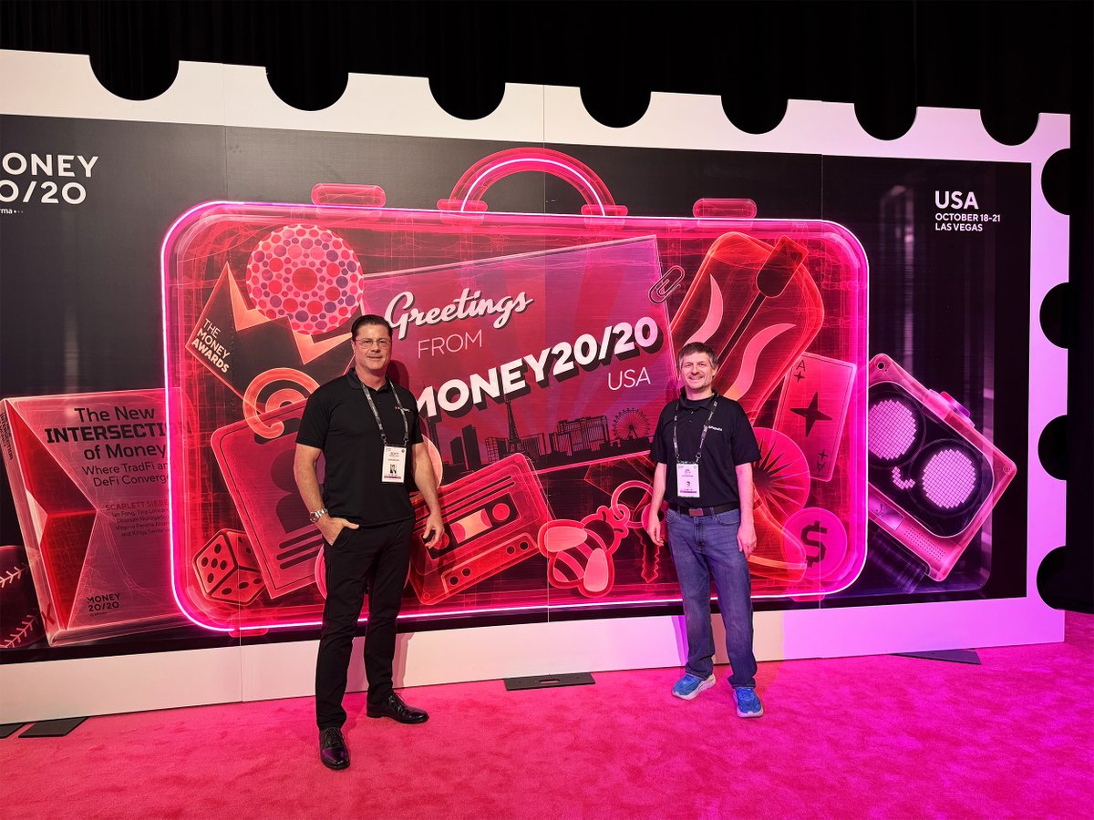 AlphaPointLive's tweet photo. Founders back from @money2020 in Las Vegas.

Thanks to the banks, exchanges and fintechs who took the time to talk, and to everyone who joined us at the Stablecoin Era Dinner at 📍 Follow where we'll be next: https://t.co/qc0coidcMS https://t.co/FCRh8nM3Ss