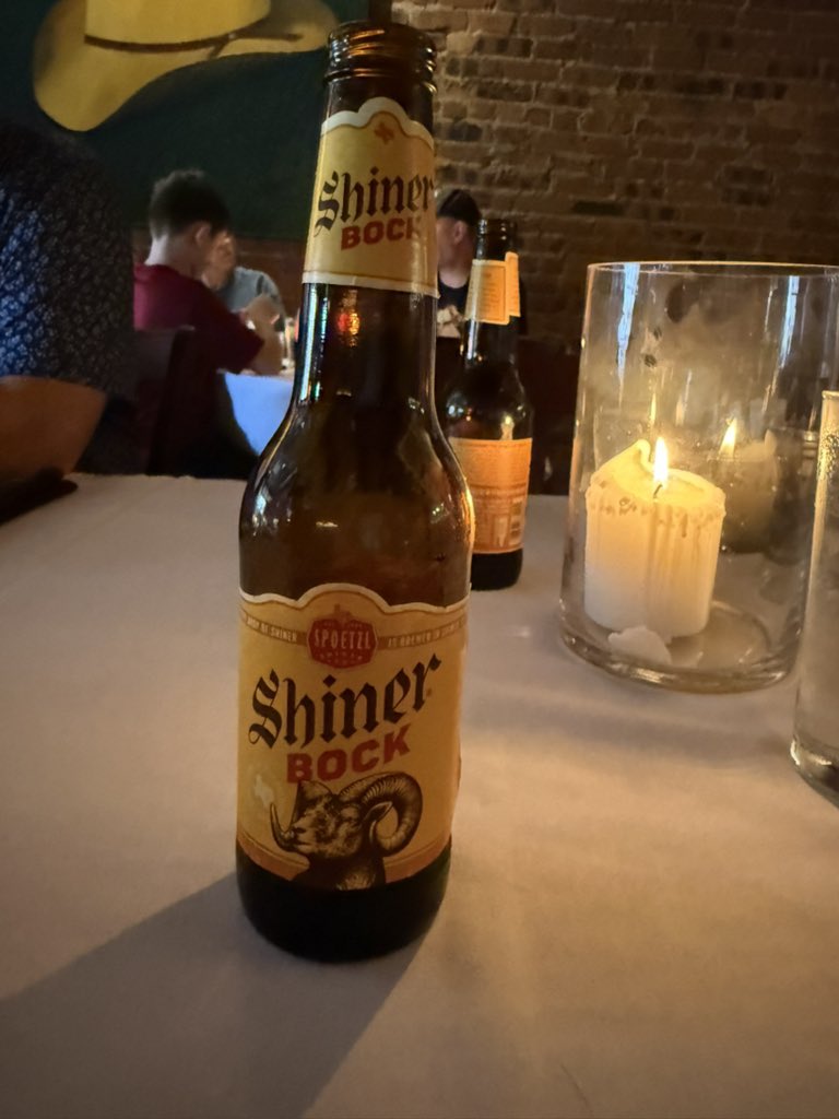 TheWoodWVFan's tweet photo. When in Rome!!!!!!! https://t.co/gRxi1OVaL4