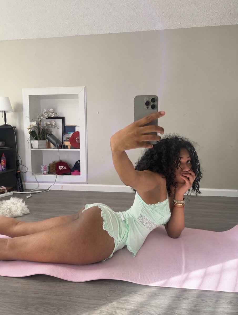 jaydasaelynn's tweet photo. 12 am flick #trans #atl #fyp https://t.co/wWM8aDIjfb