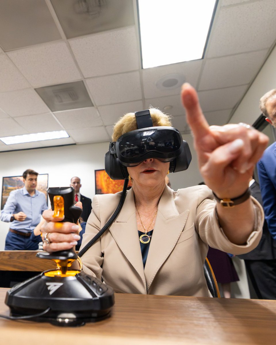 michaelcrow's tweet photo. It was a pleasure to welcome U.S. Secretary of Education @Linda_McMahon to ASU this week to experience our New American University in action and see how we are enhancing access to a world-class education while advancing innovation and student success. https://t.co/2z9mw9yVob