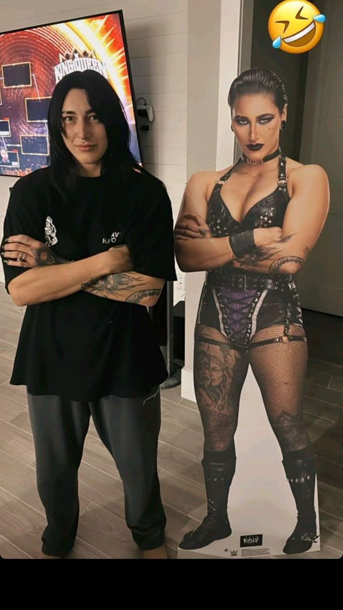 clovxmoon's tweet photo. Artistas con su sona : https://t.co/c547ikBwoa