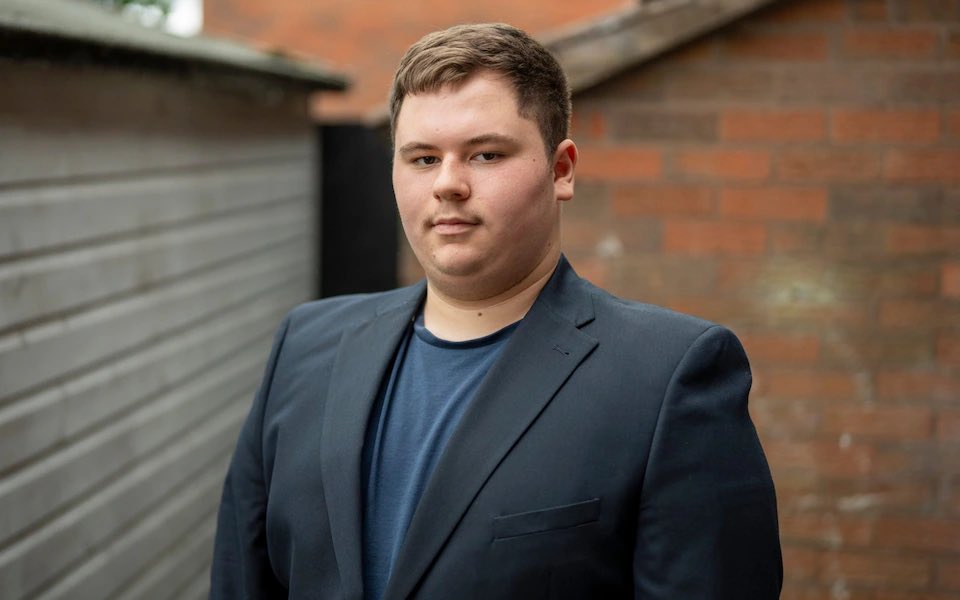 TheJadeWarwick's tweet photo. In Britain, in 2026, police will come to your house, wake your 15 y/o son, search him in the street, and take his phone and laptop… because he mocked a local councillor online.

Fraser had spent the day campaigning for Reform UK. Next morning, four officers turn up at his mum’s house in Walsall. They brush past her, go upstairs, and arrest him in front of the neighbours. Fingerprints. DNA. Mugshot. Cold cell. No parent. Devices seized.

He’d posted a handful of Facebook comments about Conservative councillor Simon Bennett. He criticised him for turning up to a scrutiny meeting in shorts, tee and trainers. 
After Bennett later wore a suit, Fraser joked he was “thankfully not looking like a rent boy.”
He also posted an edited photo of Bennett with rabbit ears and teeth, saying the Tories’ credibility was being nibbled away.
That’s it.

Police later told his lawyers the comments “could be considered a hate crime offence.” More than two months on, he still hasn’t been charged. Still on bail. Still banned from council meetings.

The Free Speech Union says there is no offence, just political mockery of an elected politician. Fraser wants an apology. His mother called the whole thing laughable.

This is the country that now makes roughly twelve thousand arrests a year for things people say online. A child gets treated like a suspect for taking the mickey out of a councillor’s appearance.

If criticising and ridiculing politicians is now something that gets the police to your door before breakfast… what exactly are we still allowed to say?