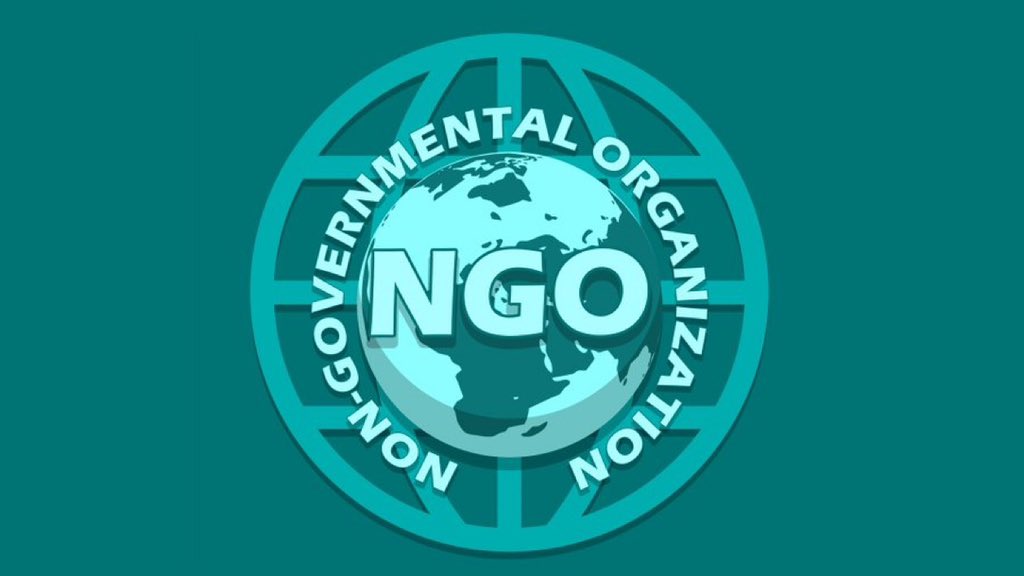 MrWhiplash_'s tweet photo. 🚨 BREAKING: Elon Musk says the main roadblock in shutting down NGOs via DOGE cuts was that "some Republicans were in on the crime." https://t.co/tdC7B41Mcl