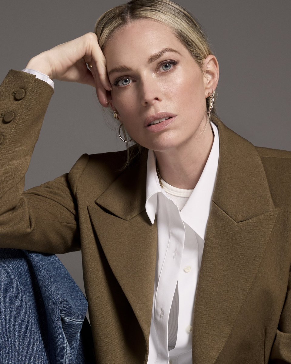 PopCrave's tweet photo. ‘Nobody Wants This’ creator Erin Foster responds to Adam Brody’s support for Palestine:

“While I love Adam, I also disagree with him, and that’s OK … I want our Jewish fans to know that I see you and I hear you and I understand how you feel. The show has always been and always will be a love letter to Judaism. That is why I made this show. It’s because of how beautiful of an experience I’ve had becoming Jewish and being a Jewish person. And sitting here right now, at this time in the world when there is almost zero positive representation of Jewish people, I think it’s so important  to have that.”
