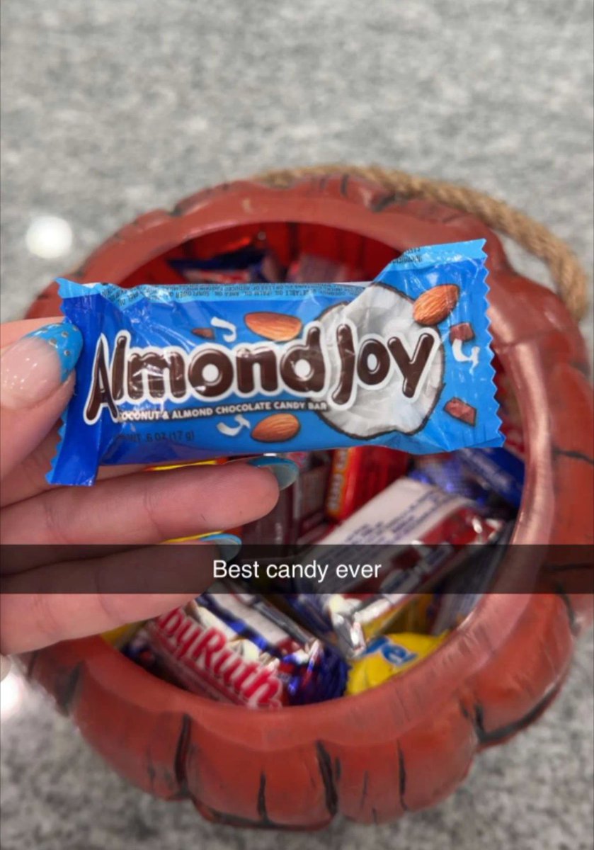 HazelCoopepby's tweet photo. Who agrees? https://t.co/bkT4yaL4mJ