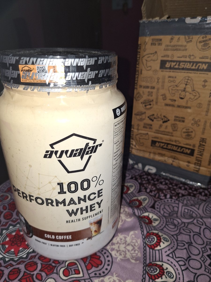 namizzo's tweet photo. Was using plant protein before, as I shifted to whey this was fine in the Malai kulfi flavor. I got the cold coffee one &amp; survived severe constipation. Too much bloating.I have like more 400g left but im not touching it. Bowel movements over BCAAs ty🥀 @AvvatarIndia #wheyprotein https://t.co/es4xlwiSwW