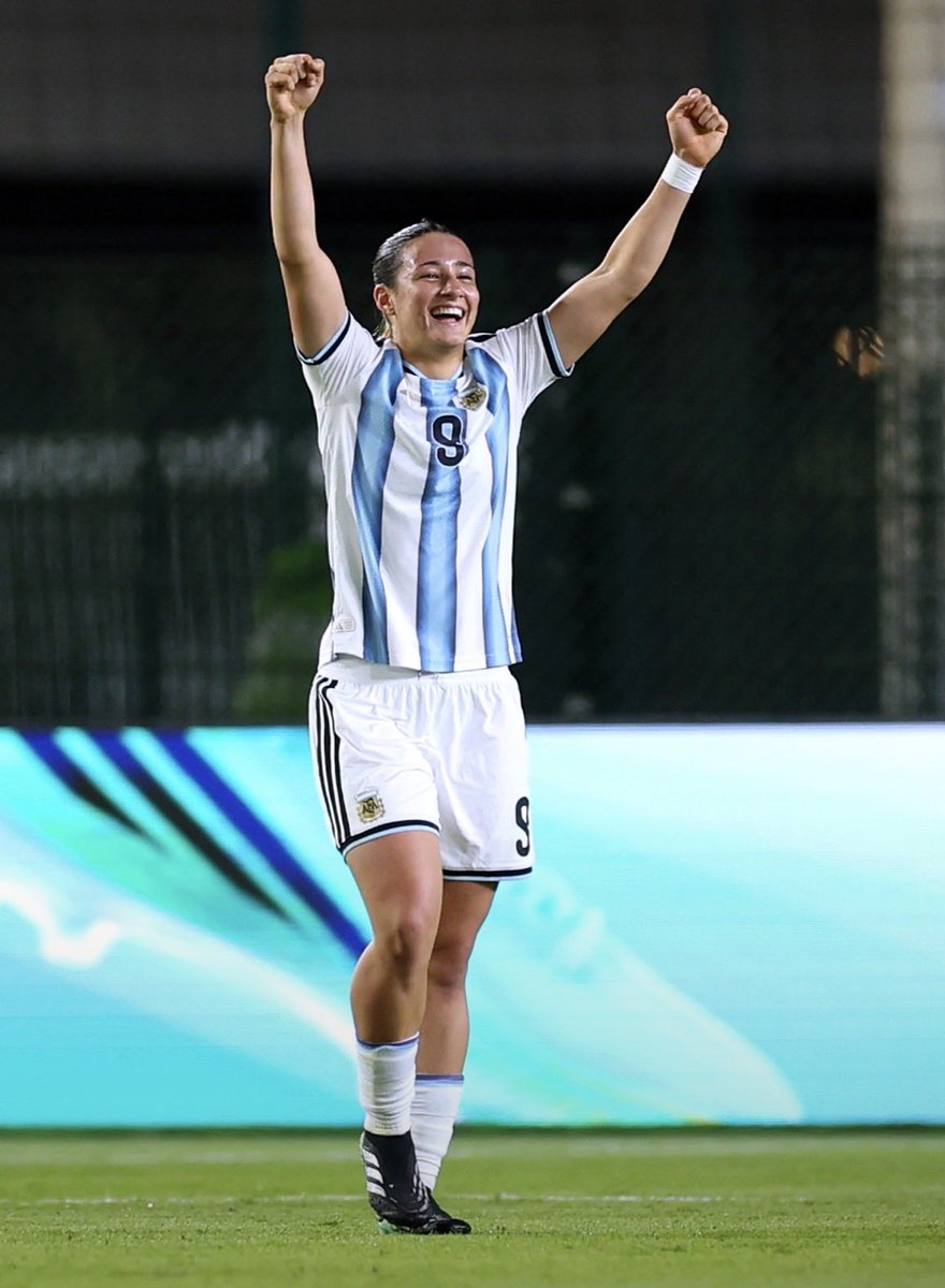 FutbolerasAR's tweet photo. 🏆🇦🇷 GOL DE MERCEDES DIZ

Argentina 4 - Marruecos 0 https://t.co/MljLQsdbhz