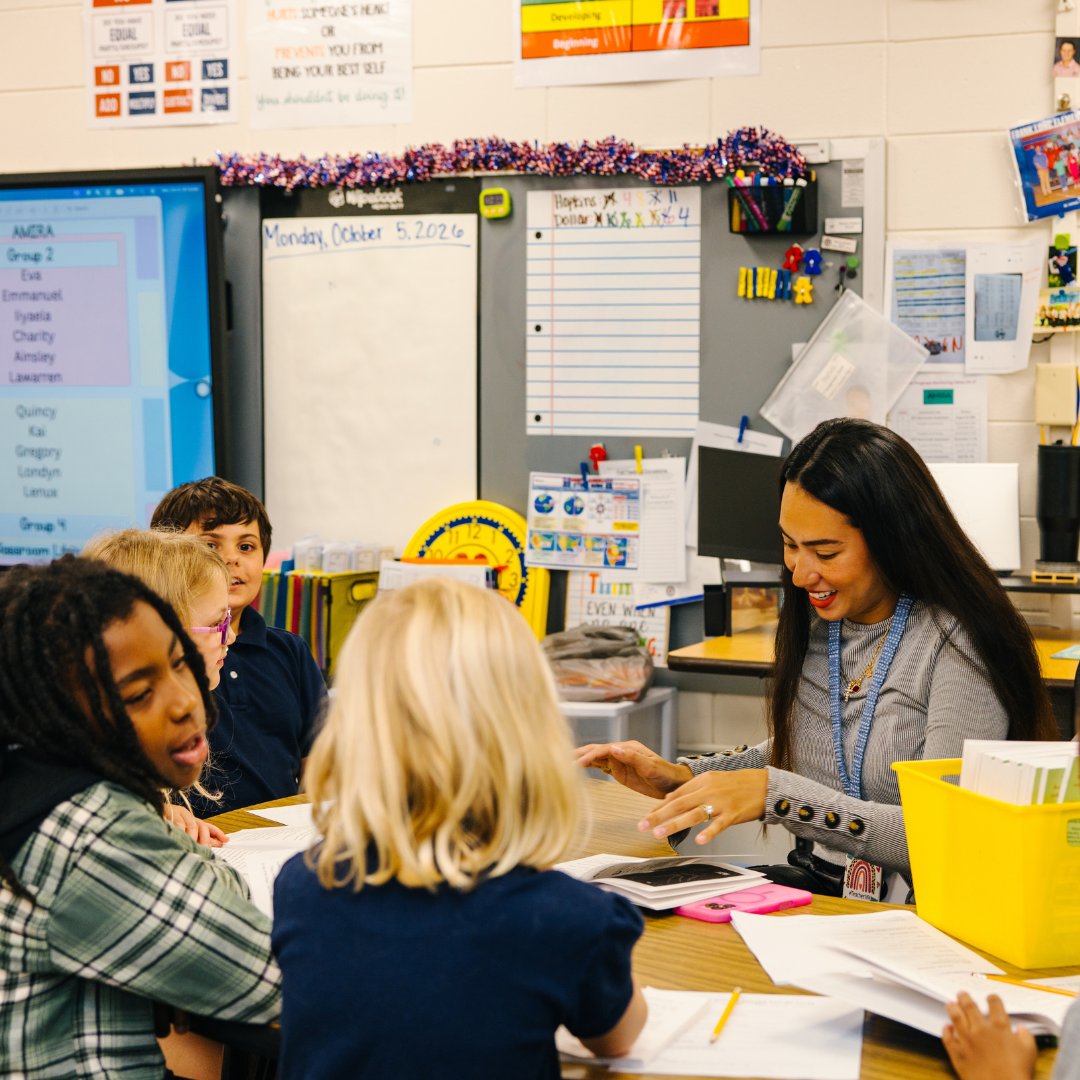 AmiraLearning's tweet photo. This is reading practice in action!

Students read aloud, tackle unfamiliar words, and learn independently with Amira’s support while teachers provide focused small-group instruction. It’s active learning, not passive screen time. https://t.co/PVcPrEm6Z3