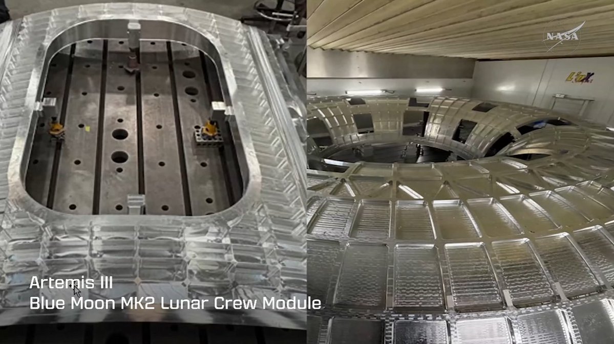 ThePrimalDino's tweet photo. Blue Moon MK2 Crew Module!!! https://t.co/1etz6CVs6u
