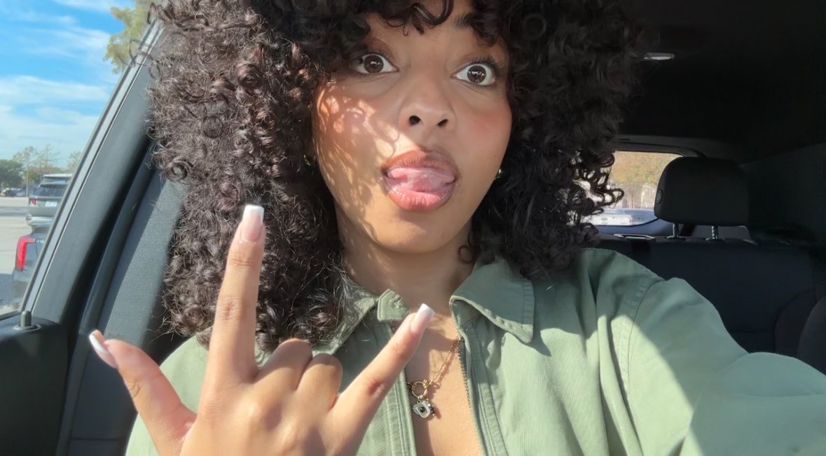 MindofKeke_'s tweet photo. yeo what size pussy u wear? https://t.co/0TMZMklhm6