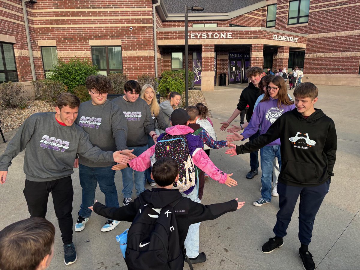 KeystoneSchools's tweet photo. Another great High 5 Friday! https://t.co/wPVdt32XpZ