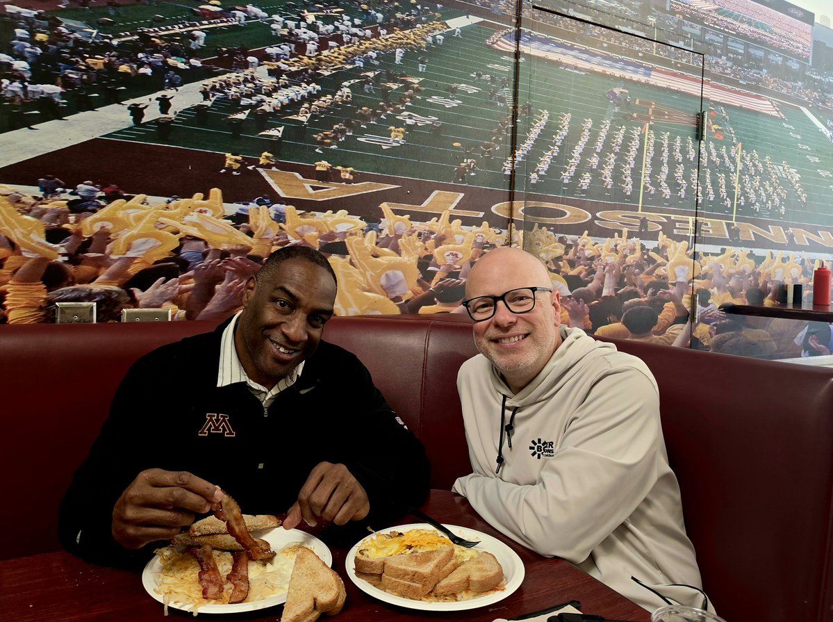 DThompsonMN's tweet photo. Picking up the Tempo. @MikeGrimm3 joined today after practice. Floyd is in the state now. We just need to keep him here! 🥓 https://t.co/ieLNZYs1pv