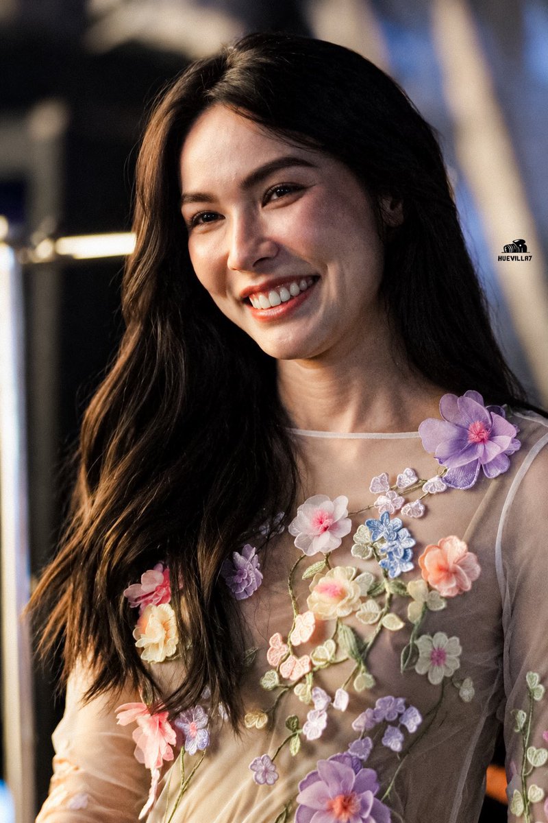 itscharlottyfam's tweet photo. Your Smile, Our Favorite View. 🤍

#AurumBkkEFW26xCharlotte
CL EFW2026 ICONSIAM
#ชาล็อตออสติน #CharlotteAustin @itscharlotty

#AURUMBKK #LEMPICKASS27 #EFW2026
#ELLEFashionWeek2026 #EFW26ATICONSIAM https://t.co/230v6uKB3I