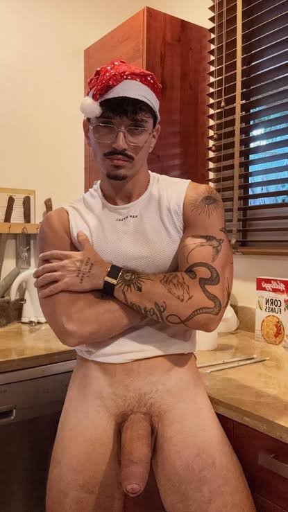 sweatydad6969's tweet photo. #Salvalopez 
My santa 🤤 https://t.co/nME15rqh1f