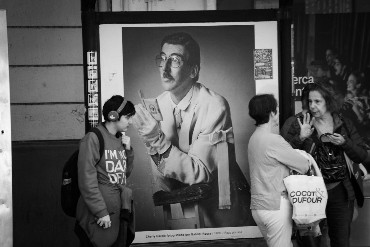 MONORRG's tweet photo. Feliz cumple al 👑 @CharlyGarciaBG https://t.co/pxISL3F7Rp