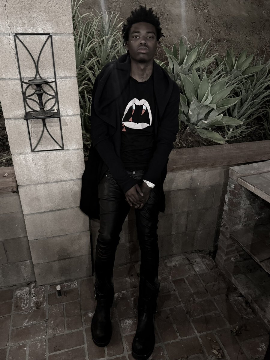 blaspehme's tweet photo. EVILTUNEZ OUT NOW :( 🩸 https://t.co/Olz7oVDIsy