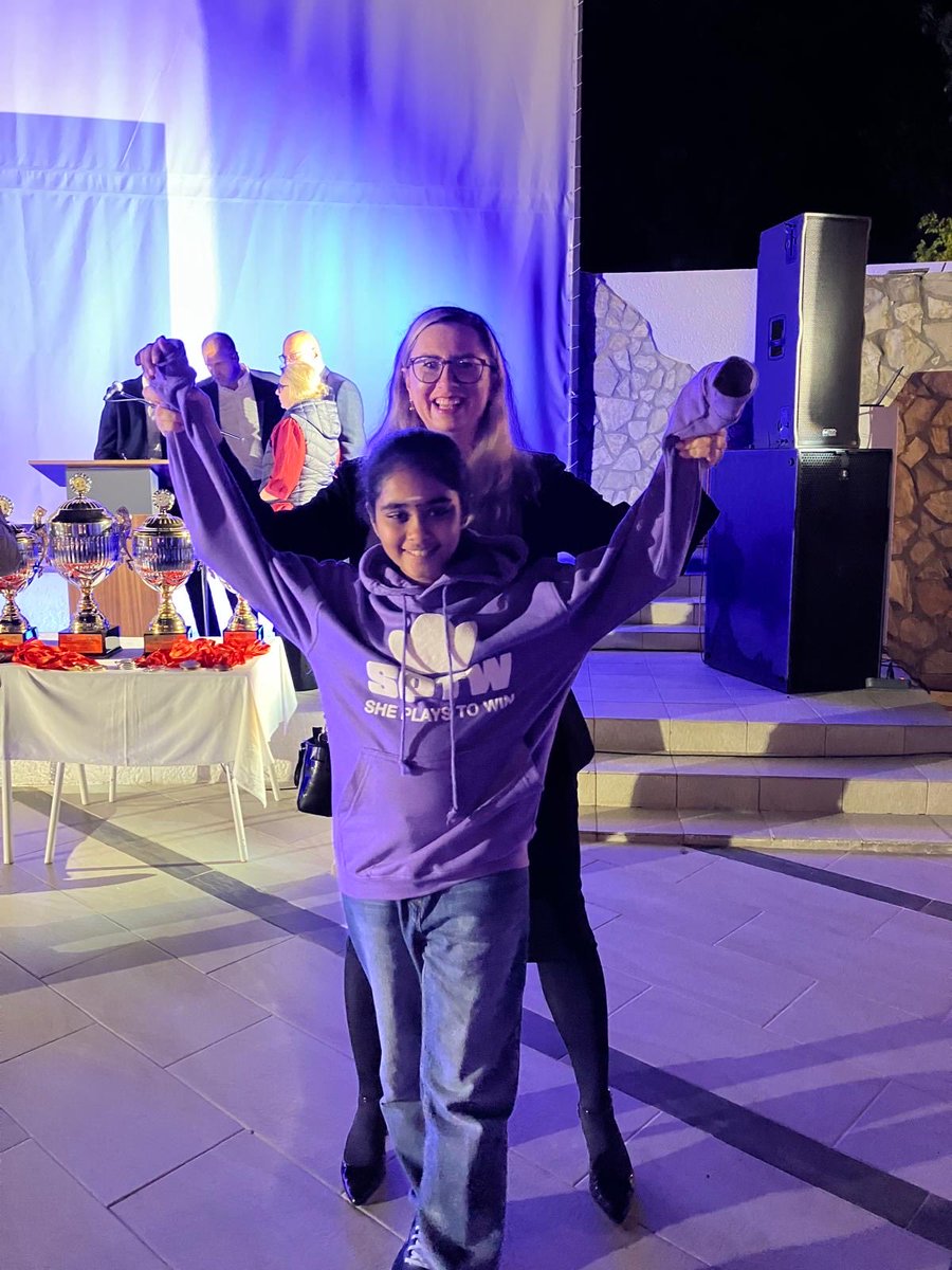 AgaMilewska123's tweet photo. And here is the champion! @ECUonline @TelegraphChess @ecfchess https://t.co/FwqwKrlx4Z