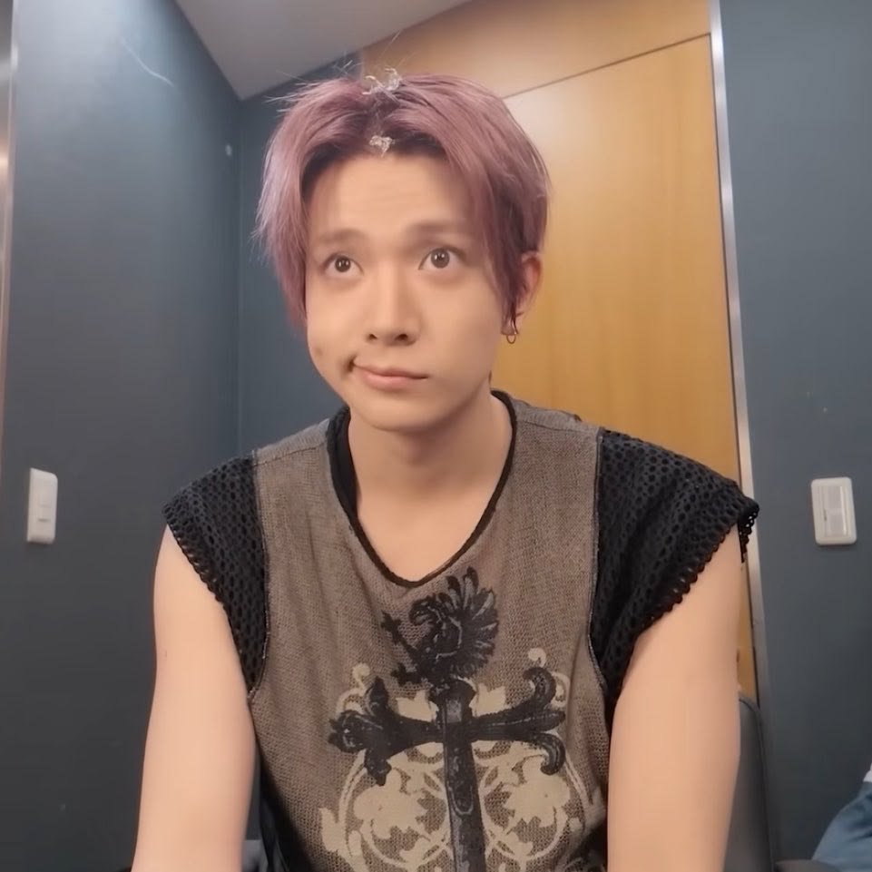 evxnsdoll's tweet photo. silly (˶˃⤙˂˶) https://t.co/F6hsnBgdBE