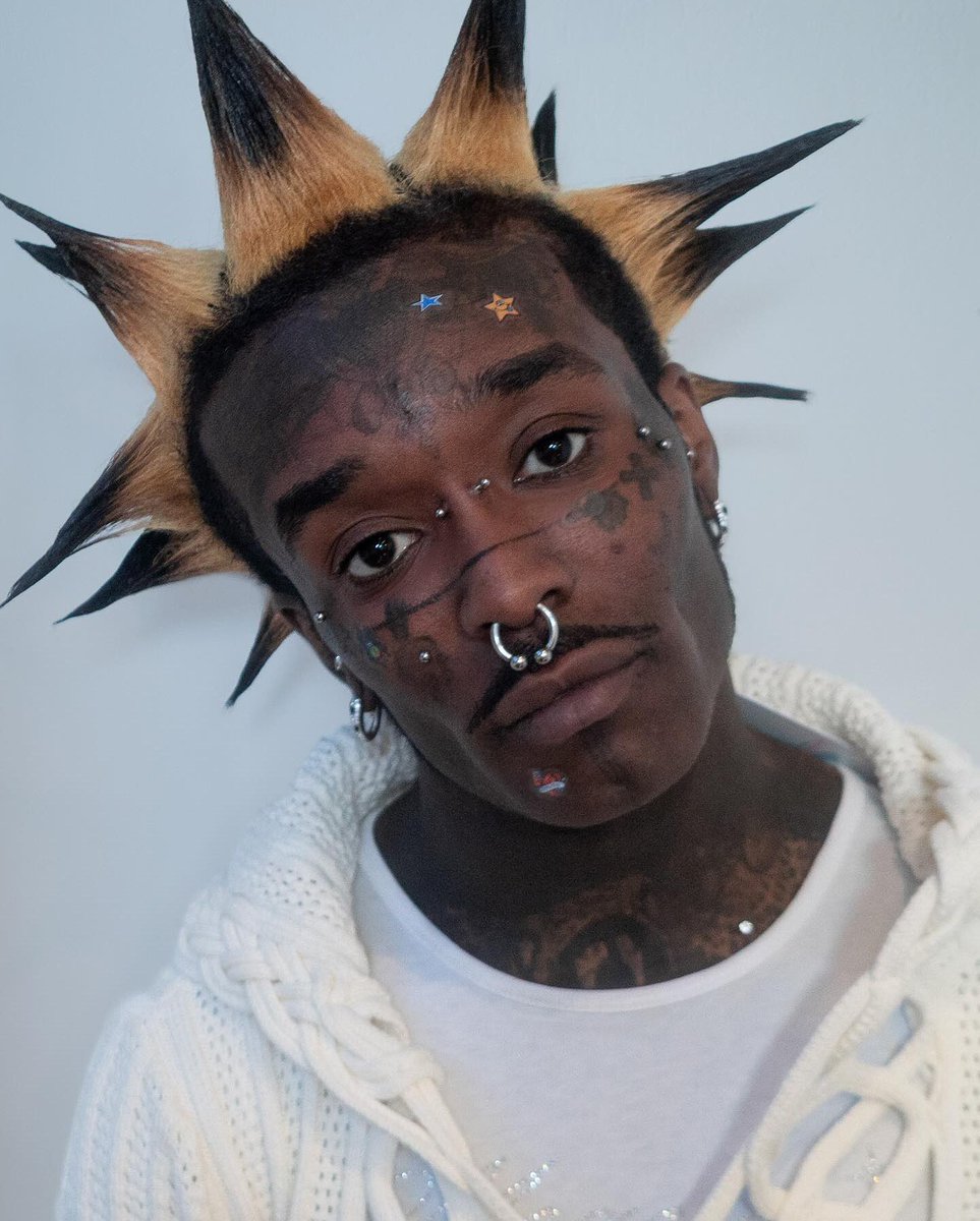 catalogging's tweet photo. Yeat &amp; Lil Uzi Vert — May 2025 sessions contain 10+ songs..

how u doing — May 15th

"Yeat’s voice blares throughout the studio, as new, unreleased music plays, including more than 10 unheard collaborations with Lil Uzi Vert, all made in the past week.“ 

(via GRAILED) https://t.co/gOi9mMu1pq