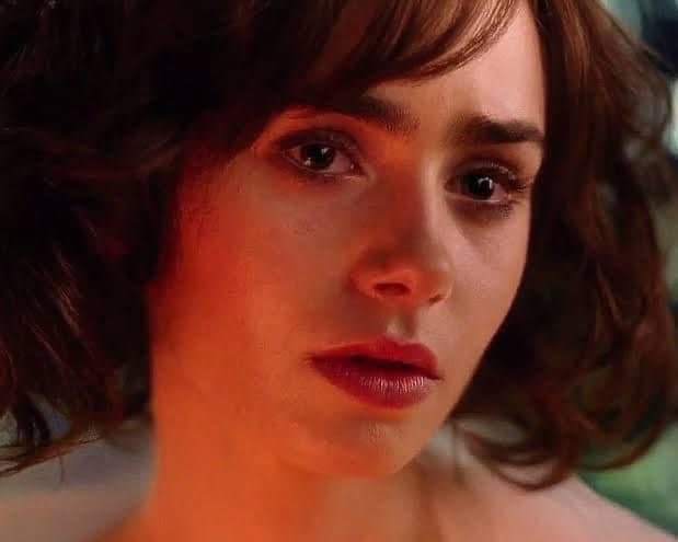 Indie5051's tweet photo. Un día como hoy pero de hace 12 años se estrenó la película “Love, Rosie":

"Te mereces a alguien que te ame con todo su corazón. Alguien que te ayude a realizar tus sueños, te trate con respeto,  ame cada parte de ti, sobre todo tus defectos. Deberías estar con alguien que supiera hacerte  feliz"