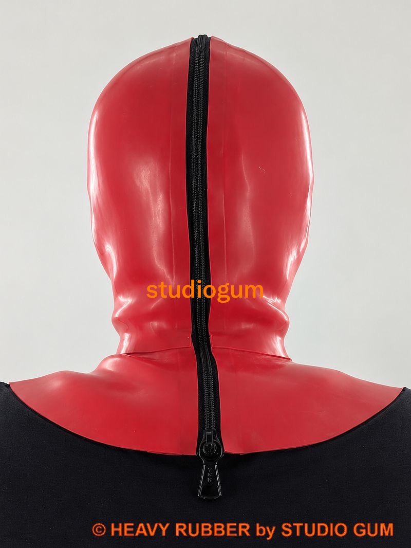 studio_gum's tweet photo. Endlich erhältlich Anatomische Latexmaske mit langen Kragen und alles in einer Farbe.

https://t.co/C2Uk4SA7IF
#latex #latexmaske #heavyrubber #studio_gum https://t.co/kt7xiB5h7P