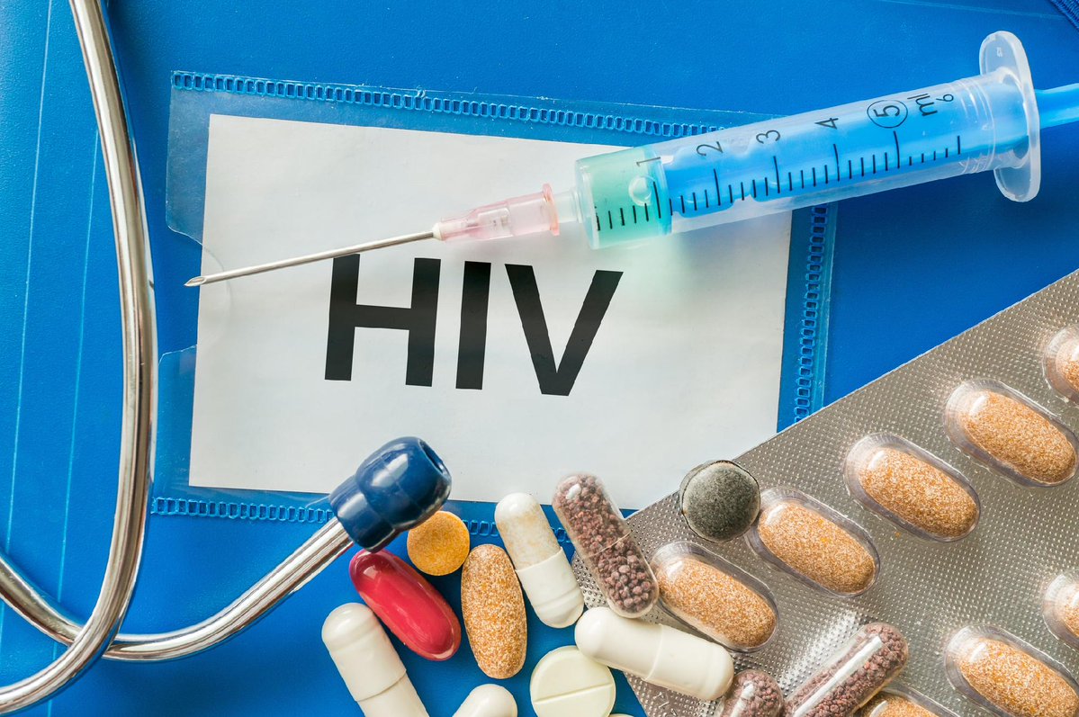 CIDRAP's tweet photo. Study: Long-acting injected combo drug keeps HIV in check

Another finding: Many people with HIV prefer using the injectable medication to taking daily pills.

Read more: https://t.co/fCAweIpbyC https://t.co/vaIpVJmtLU