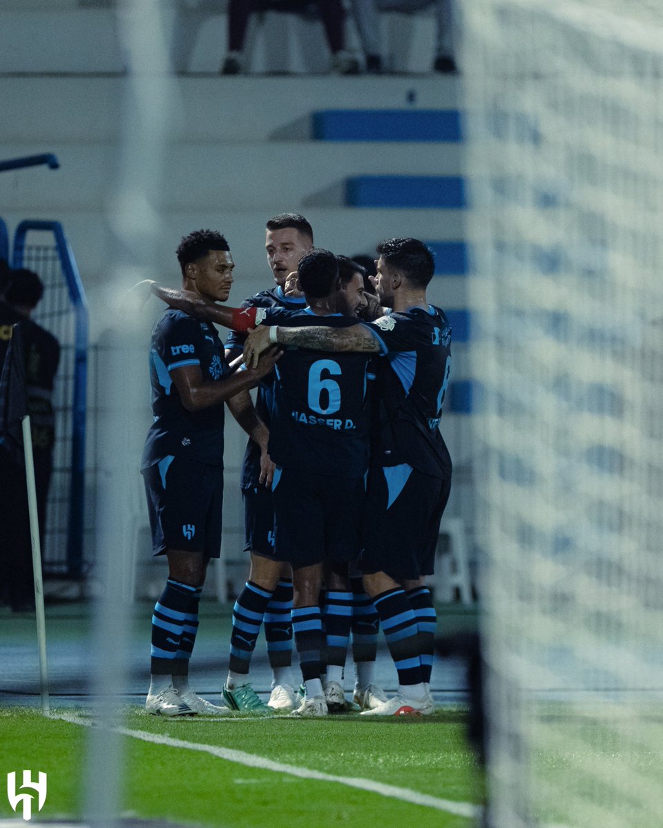beINSPORTSNews's tweet photo. 🟩 #نهاية_المباراة | الهلال ينتزع صدارة الدوري السعودي بفوزه على القادسية 3 - 2 https://t.co/2gTe2SPkwh
