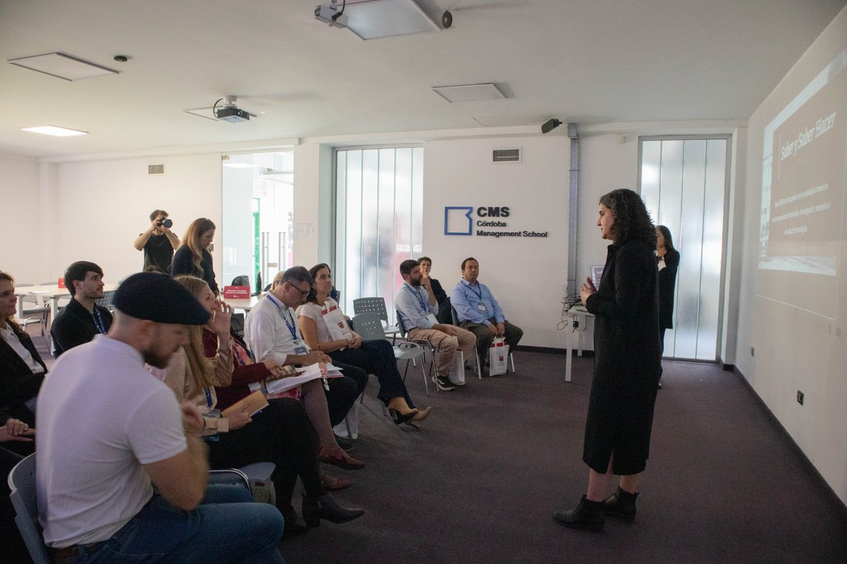 ubpascal's tweet photo. 🤝 Se trabajó en propuestas de movilidad estudiantil y docente, investigación conjunta y colaboración académica.

También se exploraron oportunidades vinculadas con la tecnología, la inteligencia artificial y nuevas experiencias de formación internacional. https://t.co/OvKQPSdh0p