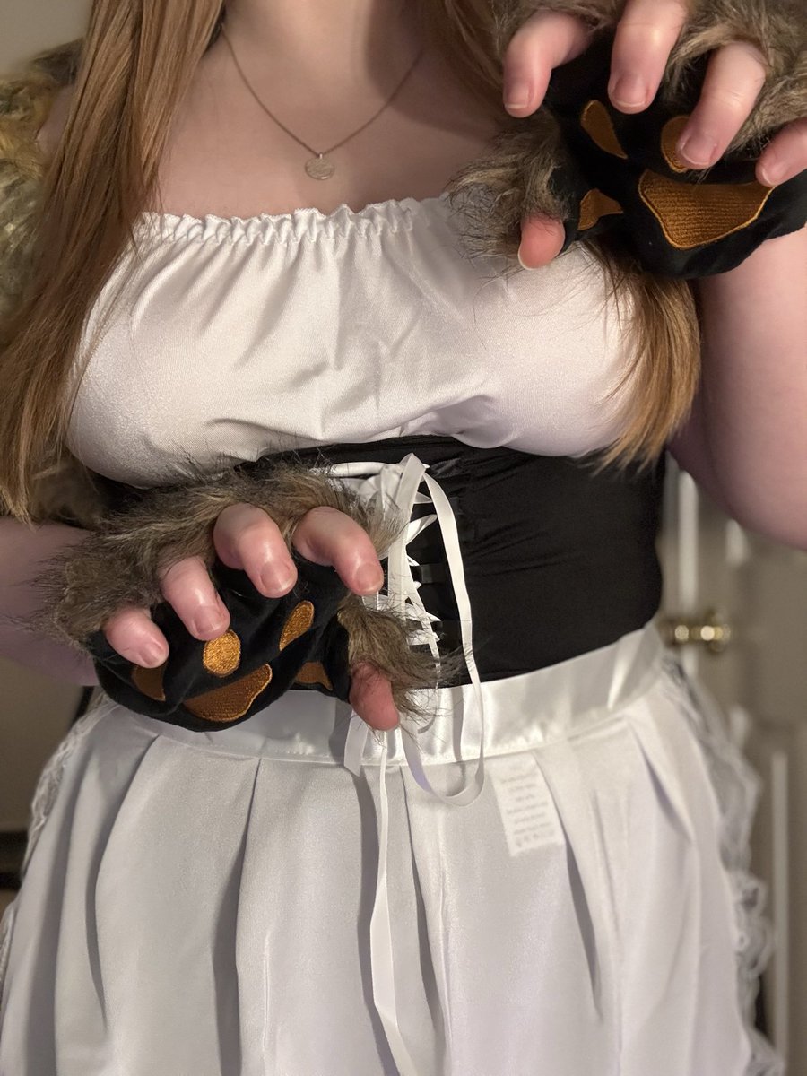 MischiVT's tweet photo. Sneak peak for tomorrow 👀 (rawr) https://t.co/znu2lH0MsS