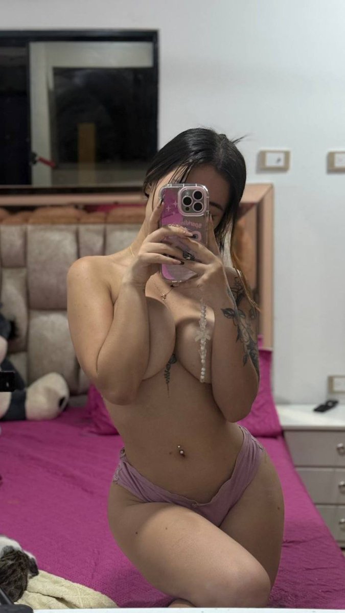 esposaexib3's tweet photo. Aporte @arlenybabe2 
Confesion: vivo la vida disfrutando vendiendo contenido y conociendo maravillosas personas en este ambiente lleno de experiencias.🔥
 El tener mil ocupaciones no me limita es un desextrexxx itu como vives este estilo de vida?
🥵♠️🔥📸👰🍑

@fantasiasrleny https://t.co/PWXTWPNxhk