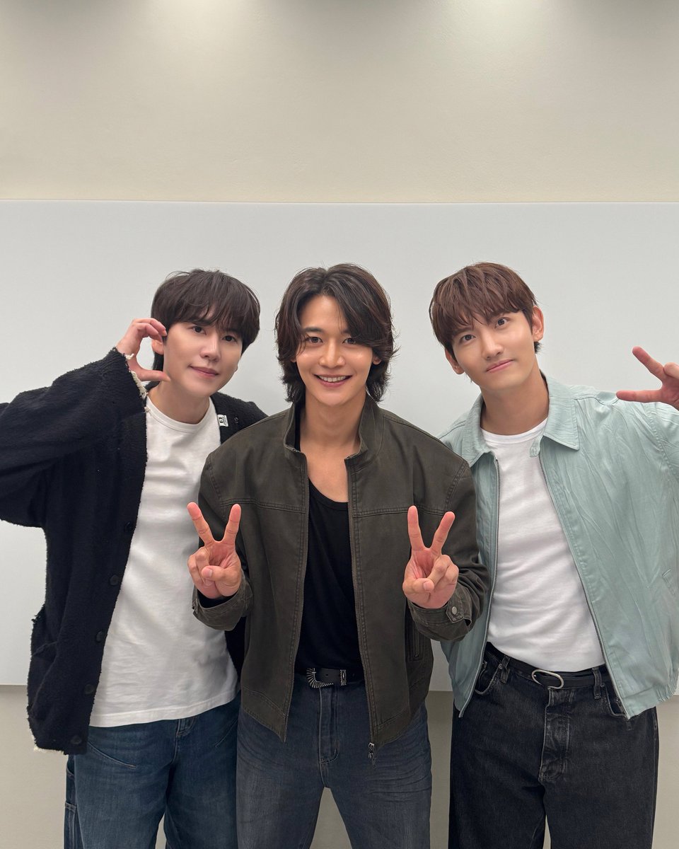 SHINee's tweet photo. 우리 형.

#MINHO #민호
#SHINee #샤이니
#핑계고 #뜬뜬 #DdeunDdeun https://t.co/25pNueYdtV