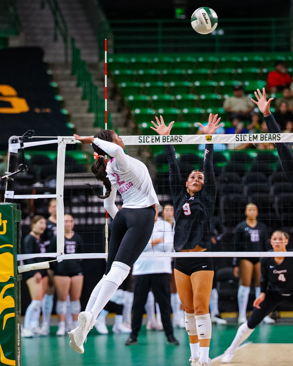 BaylorVBall's tweet photo. Bears in pink😍

📊: https://t.co/WHr1OTs9oM
📺: ESPN+

#SicEm🐻🏐 https://t.co/B30G1Hl3Bf