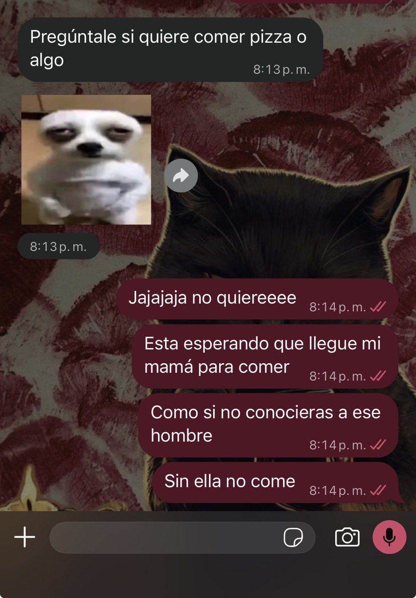 vaneficent's tweet photo. Llegué a mi casa y mi papá me dijo: cena.
Sale mi hermana y me dice: mi papá no ha cenado, le quise servir y no quiere.

Mi hermana insistiendo sin saber que mi papá es el último romántico: https://t.co/HEmRqyOS41