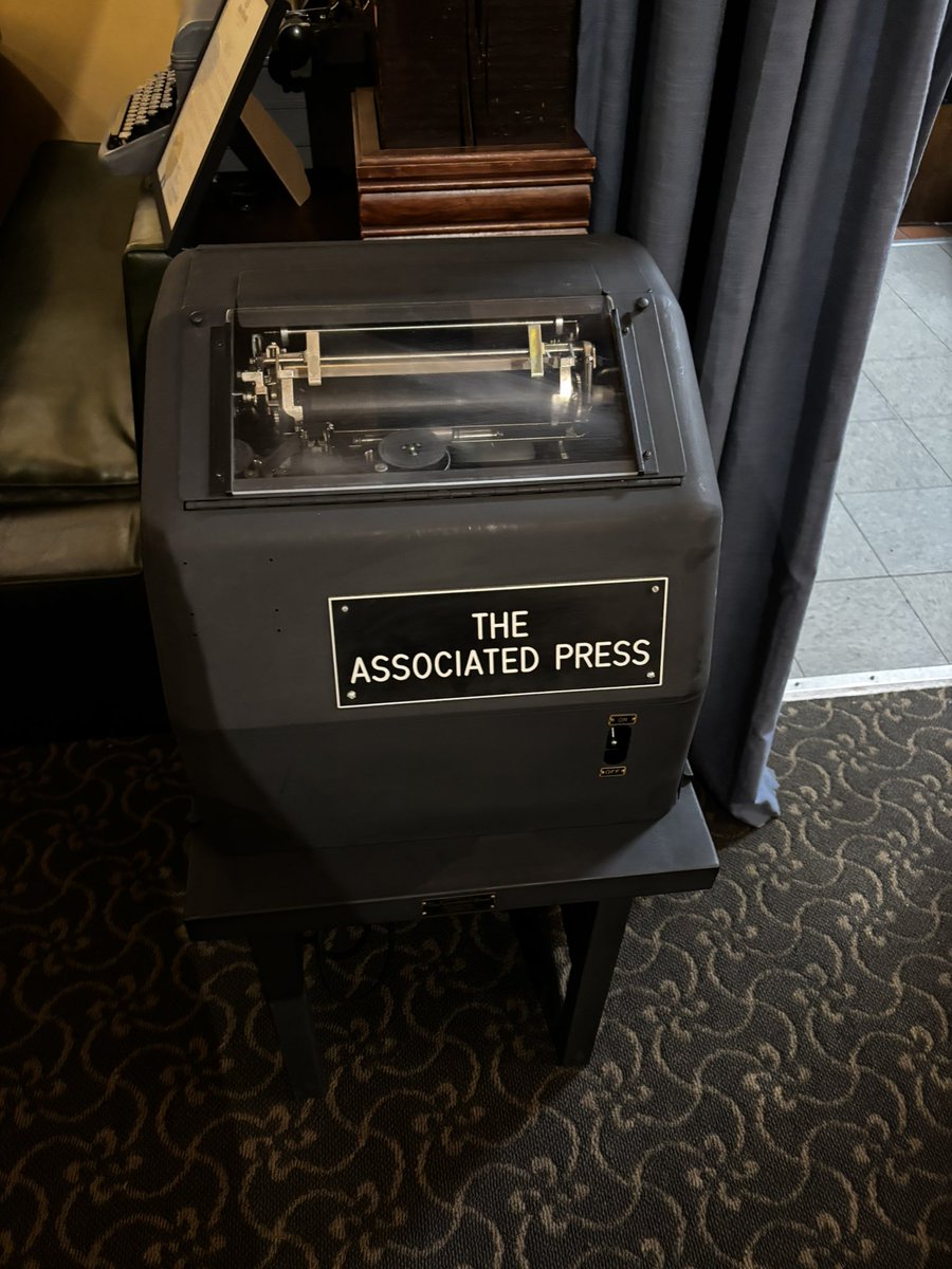 brian_rifkin's tweet photo. Hey #NephJC why aren’t you at the Denver Press Club?! Very cool vibe 😎
Come early before it gets super crowded https://t.co/8D8oNnegsk