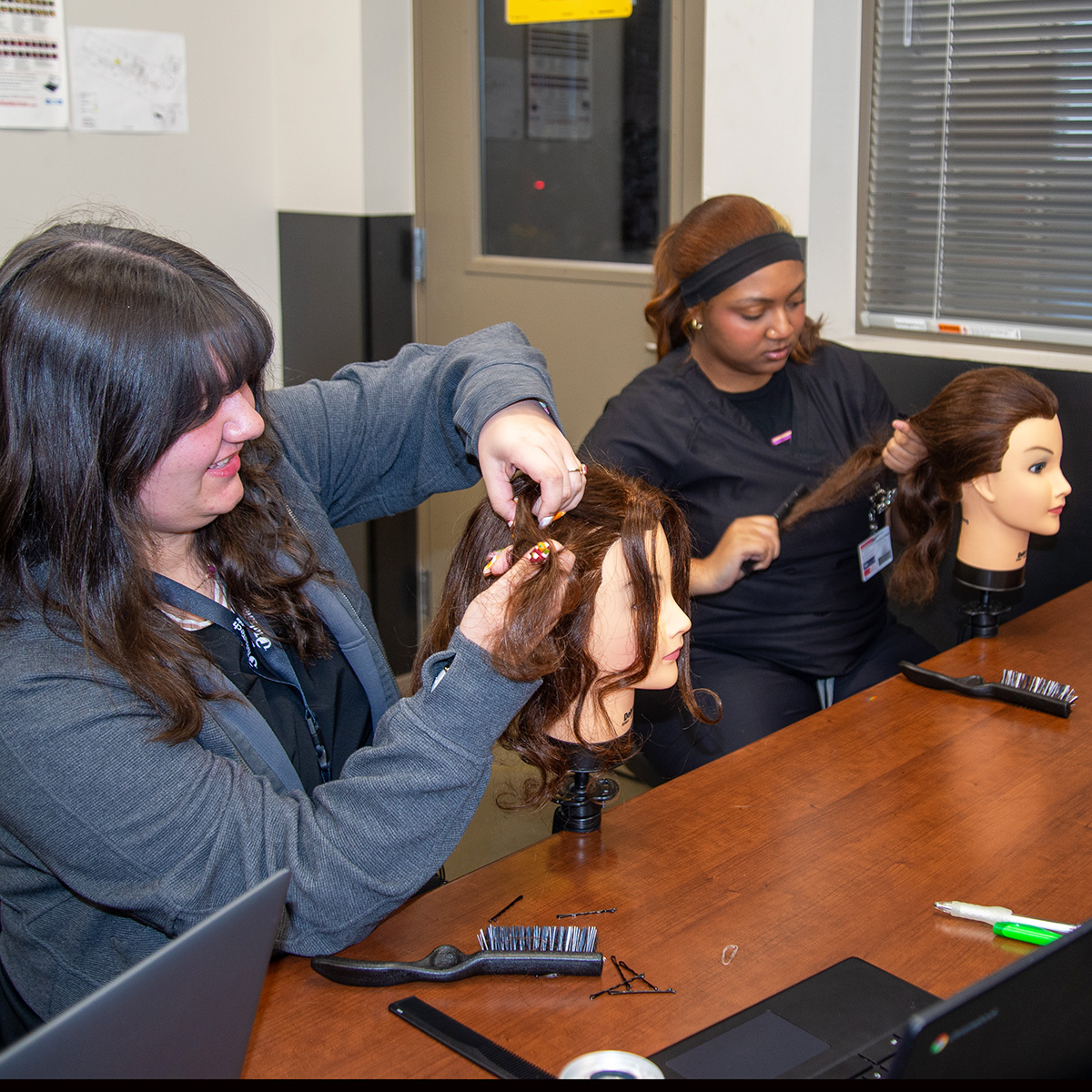 tulsatech's tweet photo. ✨💇‍♀️ Cosmetology students practiced creating beautiful updos perfect for proms, weddings and other formal events. With each style, they’re building the creativity, technique and confidence to bring their clients’ visions to life! https://t.co/BqrnonG6td