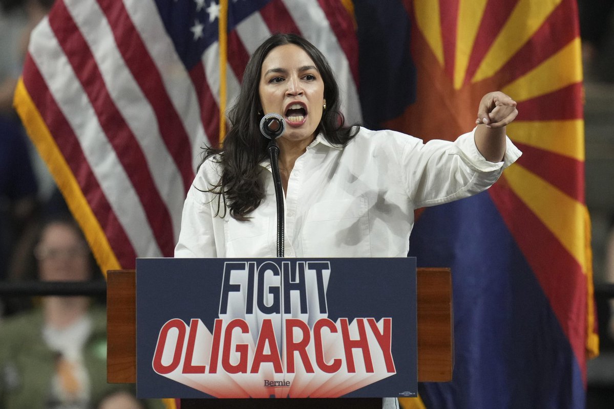 AOCtracker's tweet photo. AOC questions why the government struggles to fund Medicare and health care while continuing to approve trillions in military spending

AOC is fighting against the military industrial complex https://t.co/KXlNFzCS1H